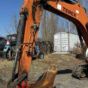 foto 12.5t koparka ofset guma Terex HR42 Schaeff