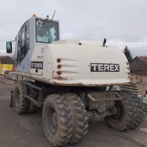 foto 16t koparka Terex TW130